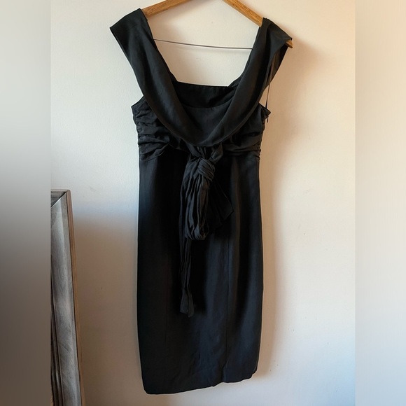 Ted Baker Dresses & Skirts - Ted Baker Linen-Silk Elegant Black Dress Size 3